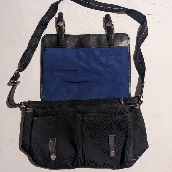 Coach Signature Voyager Shoulder Messenger Bag - Picture 3 of 3